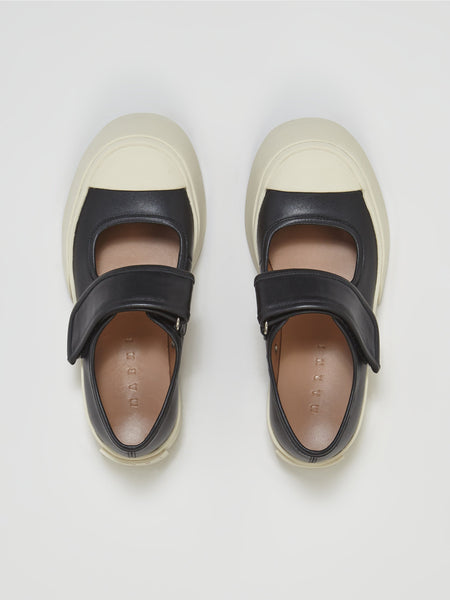【夏の定番商品】人気アイテム再入荷！MARNI(マルニ) マルニ  スニーカー  ベルクロ 厚底 プラットフォーム レザー シューズ 靴 レディース レギュラーフィットのスニーカー